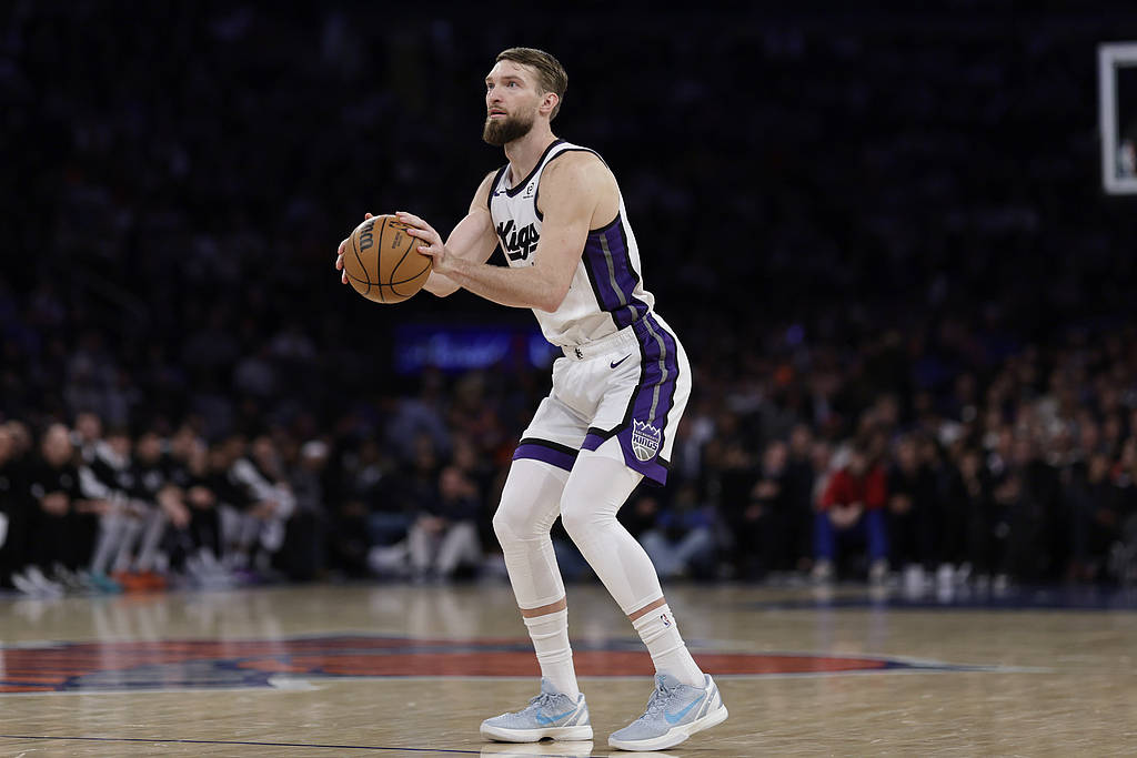 Shams：小萨博尼斯接受左膝半月板修复手术 本赛季报销